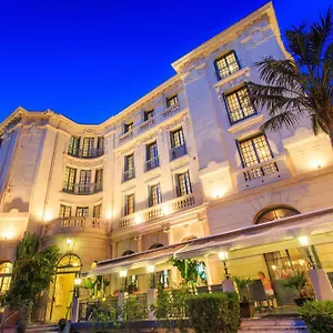 El Paradiso Resort